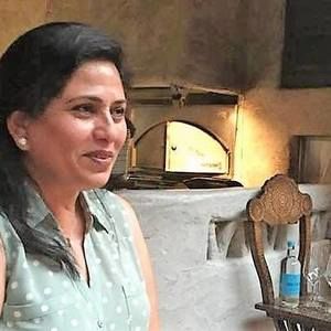 Meet your Posher, Ghazala